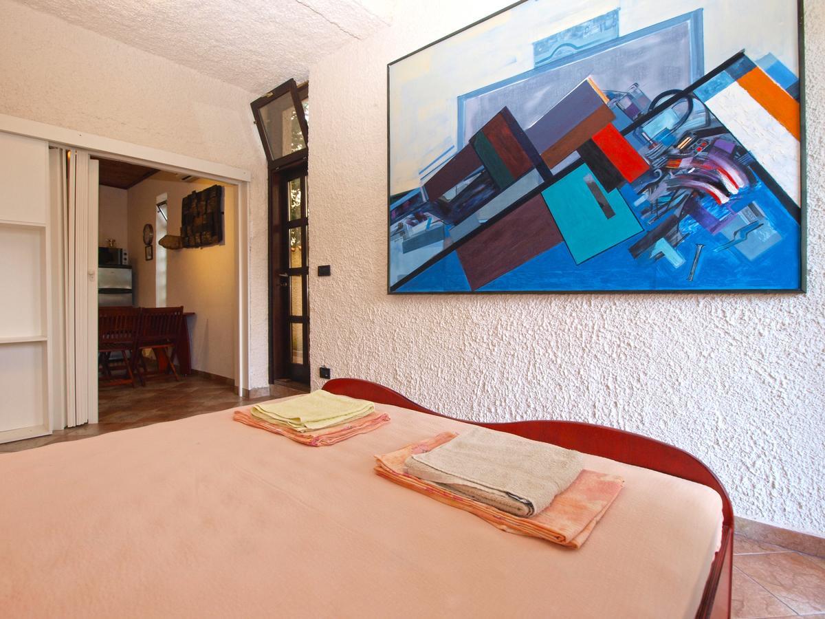 Apartments Nenad 1720 Premantura Luaran gambar