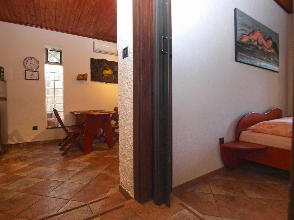 Apartments Nenad 1720 Premantura Luaran gambar