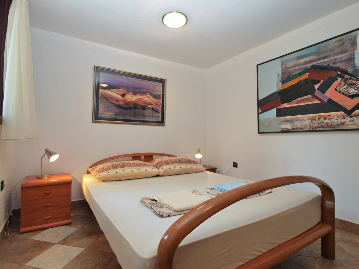 Apartments Nenad 1720 Premantura Luaran gambar