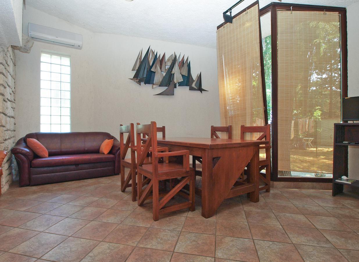 Apartments Nenad 1720 Premantura Luaran gambar